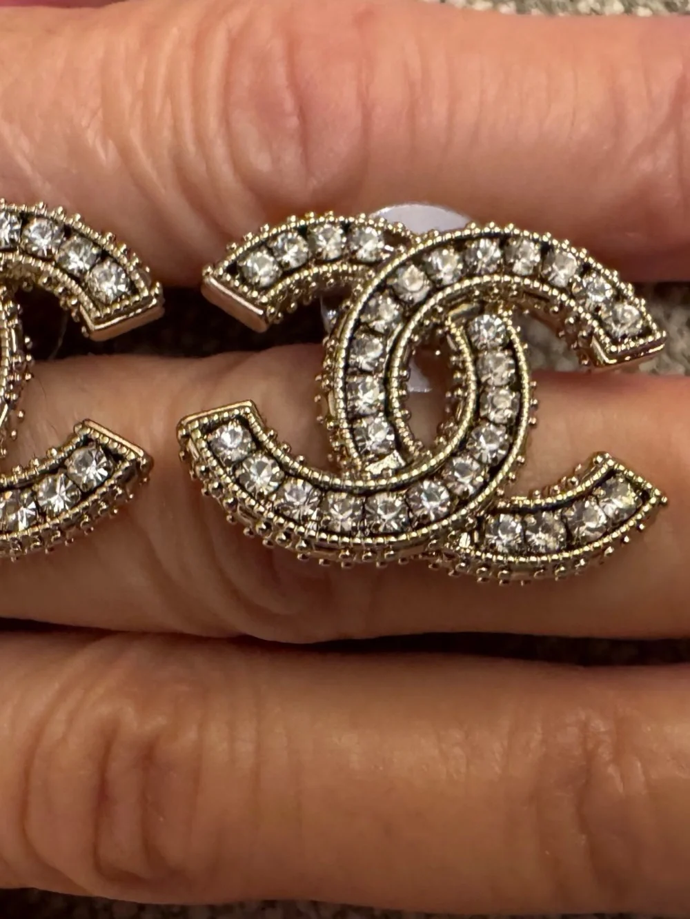 CHANEL please like